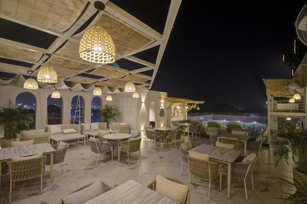 Cygnett Collection K K Hotel Faizābād Exterior foto